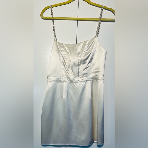 Retrofête EVALINA Dress - Worn Once and Dry Cleaned - Picture 5 of 11